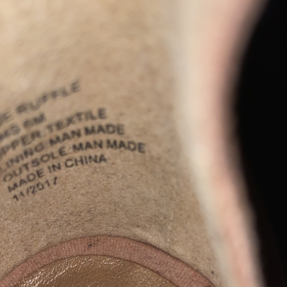 Kenneth Cole Heels - Picture 7 of 9